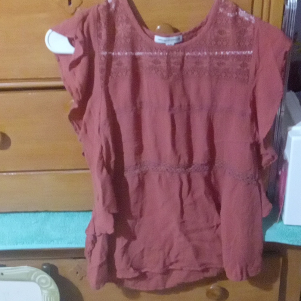 American Eagle shirt